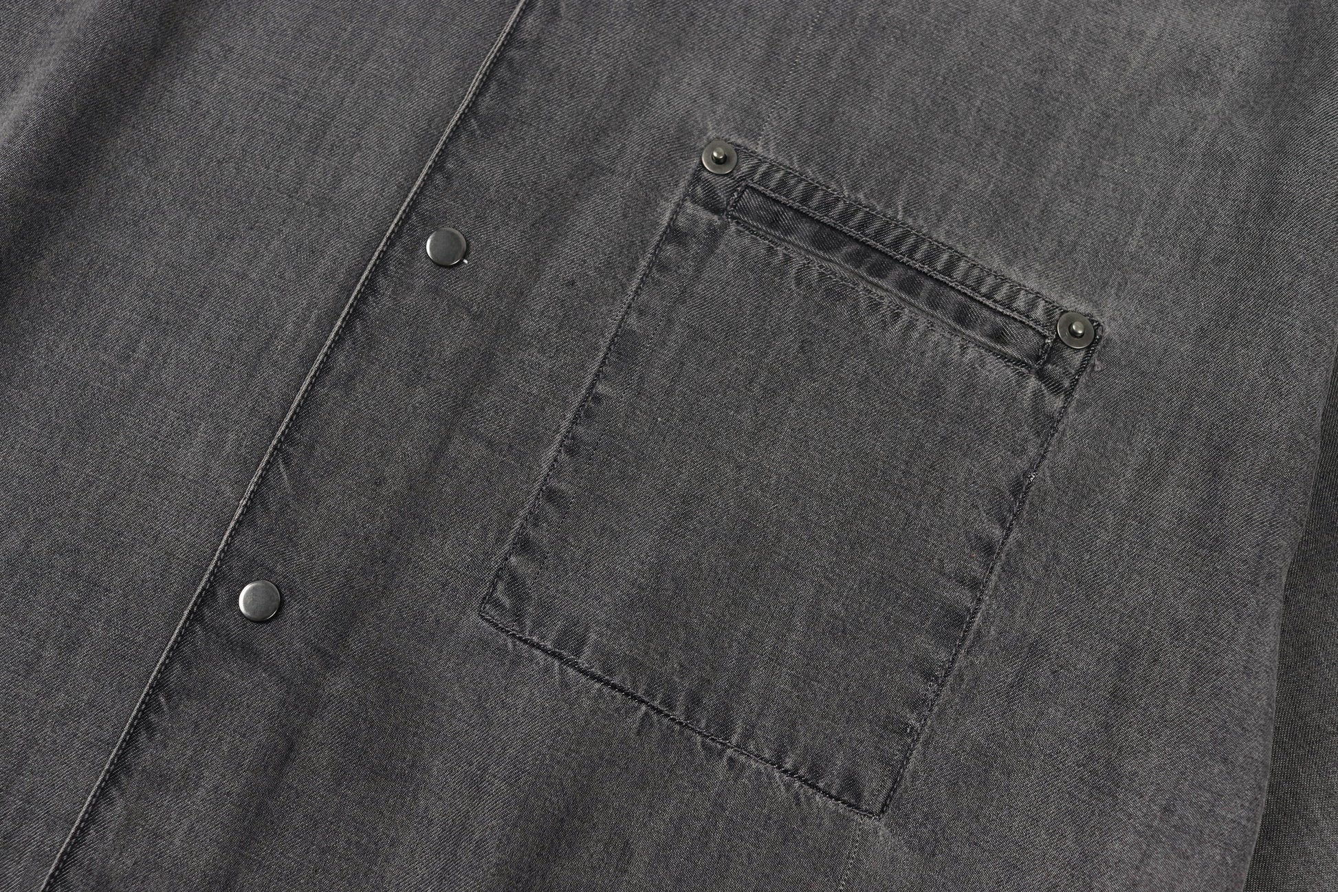 Denim short-sleeve shirt
